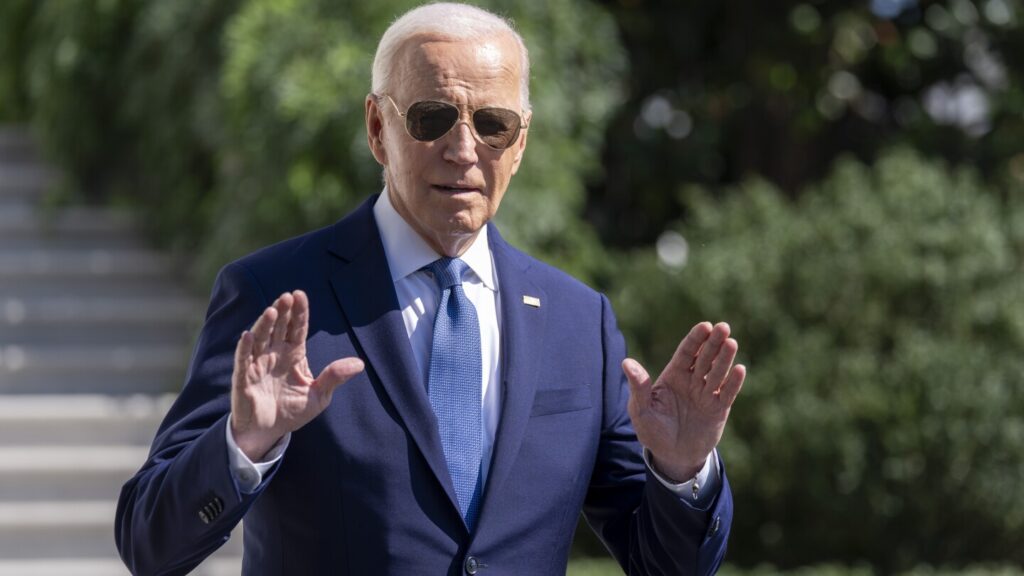 Biden made a rare foray into the battlefield with a visit to Pennsylvania and Wisconsin